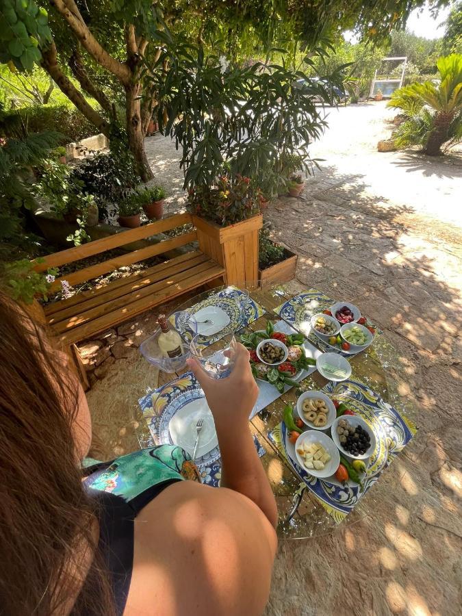B&B Le Carrube Sava Εξωτερικό φωτογραφία