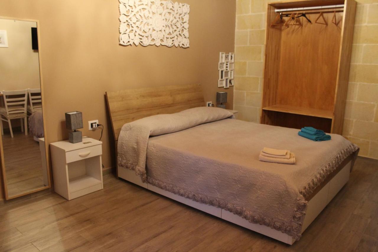 B&B Le Carrube Sava Εξωτερικό φωτογραφία